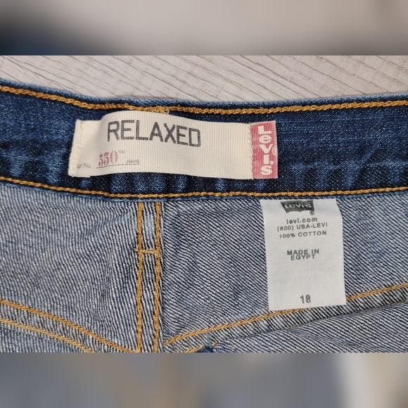 LEVIS High Waisted Cut-Off Shorts - Picture 4 of 5